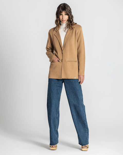 Blazer camel tricot com botões